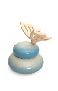 Handgefertigte Baby-Urne mit Holz-Schmetterling blau