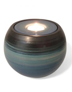 Handgefertigte Urne aus Keramik mit Kerzenhalter | blau/grün