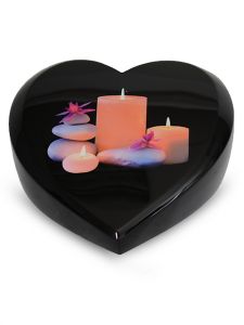 Herzurne mit Kerzen aus Glasfaser