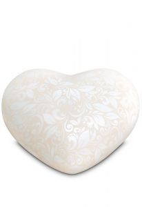 Halbstehende Herz-Urne mit Blumenmotiv aus der Love Kollektion