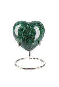 Herzförmige Kleinurne 'Elegance' mit Natursteinoptik grün (Inkl. Halter)